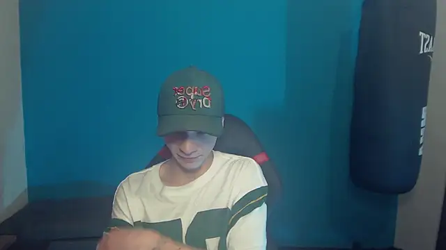 Snapshot of Burperking420_ chatting on October 6, 2025, 8:50 pm Burperking420  online show from October 6, 2025, 8:50 pm