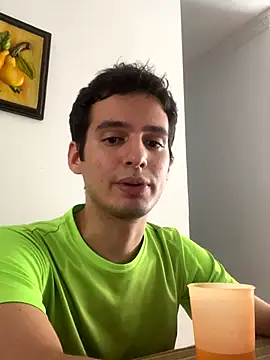 Thiagobb7 online show from October 31, 2025, 6:31 pm