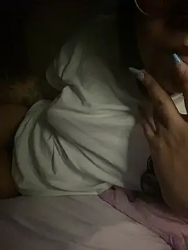 Snapshot of babyluzzy chatting on March 18, 2025, 2:36 am babyluzzy online show from March 18, 2025, 2:36 am