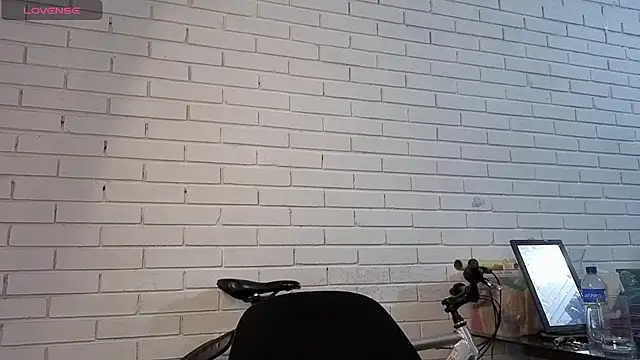 freyaa sorcerees online show from October 16, 2025, 1:50 am