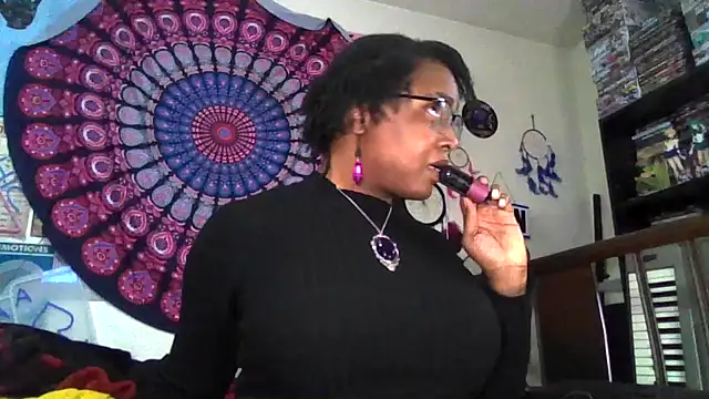 GardeniaFields online show from April 10, 2026, 7:02 am