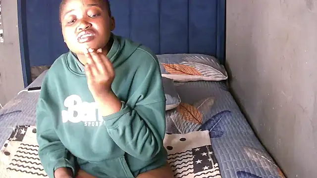 SexyShybarbie online show from April 3, 2026, 8:12 am