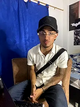 Zayn kane online show from December 4, 2025, 3:38 am