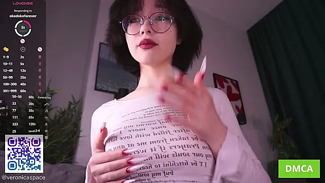 JodyHeap online show from April 13, 2026, 5:57 am