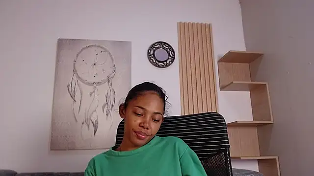 willow smitt online show from March 7, 2026, 12:46 pm