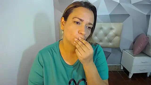 Milf-Prettyboobs online show from November 30, 2025, 10:41 am