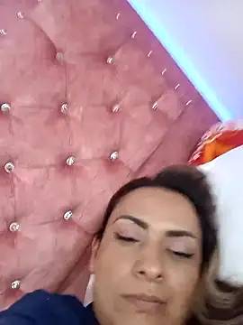 Milf-Prettyboobs online show from February 18, 2026, 6:26 pm