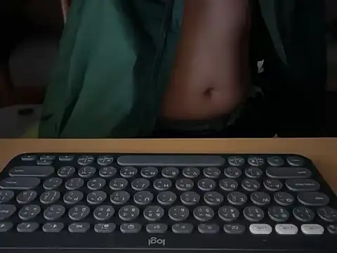 Snapshot of mak_mark92 chatting on October 9, 2025, 7:01 pm mak mark92 online show from October 9, 2025, 7:01 pm