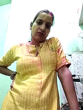 Snapshot of Hotty-Nidhi chatting on March 4, 2026, 4:46 pm Hotty-Nidhi online show from March 4, 2026, 4:46 pm