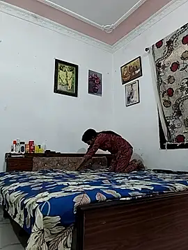 Snapshot of Hotty-Nidhi chatting on March 16, 2026, 5:44 am Hotty-Nidhi online show from March 16, 2026, 5:44 am