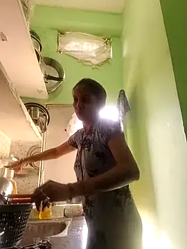 Snapshot of Hotty-Nidhi chatting on April 6, 2026, 4:46 am Hotty-Nidhi online show from April 6, 2026, 4:46 am