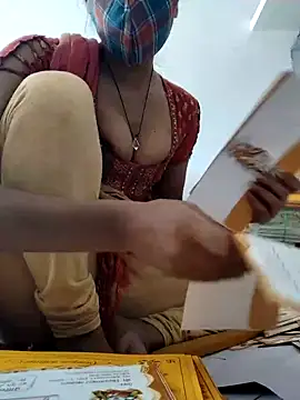 Snapshot of indiancute43 chatting on March 15, 2025, 5:19 am indiancute43 online show from March 15, 2025, 5:19 am