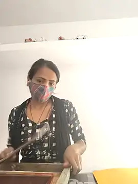 Snapshot of indiancute43 chatting on March 16, 2025, 10:55 am indiancute43 online show from March 16, 2025, 10:55 am