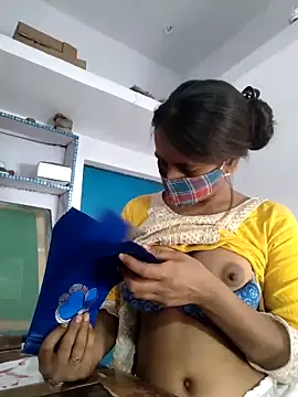 Snapshot of indiancute43 chatting on April 11, 2026, 7:56 am indiancute43 online show from April 11, 2026, 7:56 am