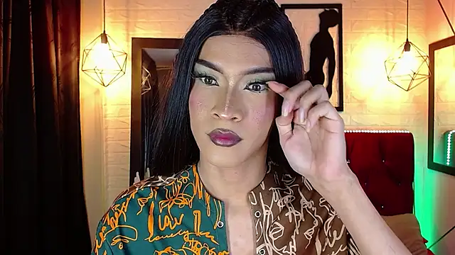 agatha rodriguez online show from November 16, 2025, 2:22 pm