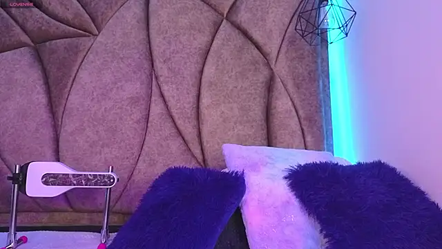 Kanela miller  online show from March 24, 2026, 12:21 pm