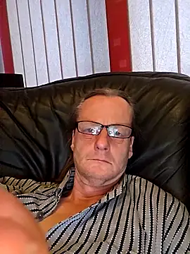 Snapshot of namorreyeb1 chatting on April 24, 2026, 6:43 pm namorreyeb1 online show from April 24, 2026, 6:43 pm