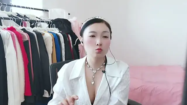 Snapshot of Rachel-6600 chatting on February 25, 2026, 6:23 am Rachel-6600 online show from February 25, 2026, 6:23 am