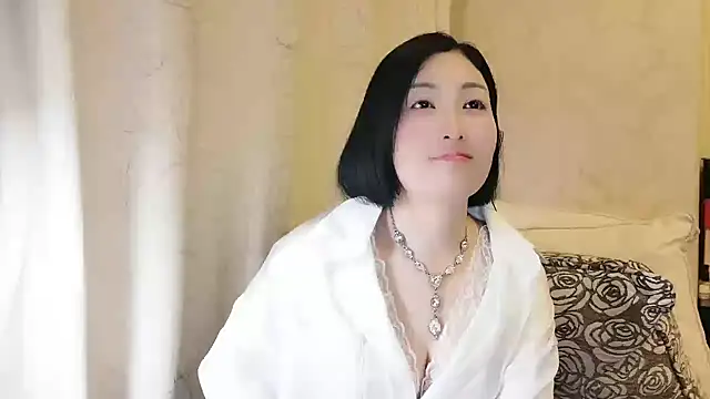 Snapshot of Rachel-6600 chatting on April 15, 2026, 2:13 pm Rachel-6600 online show from April 15, 2026, 2:13 pm