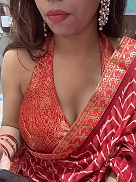 lustyindiancouple online show from June 30, 2026, 1:45 pm