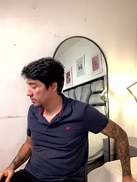 valery and Dani  online show from January 13, 2026, 8:36 pm