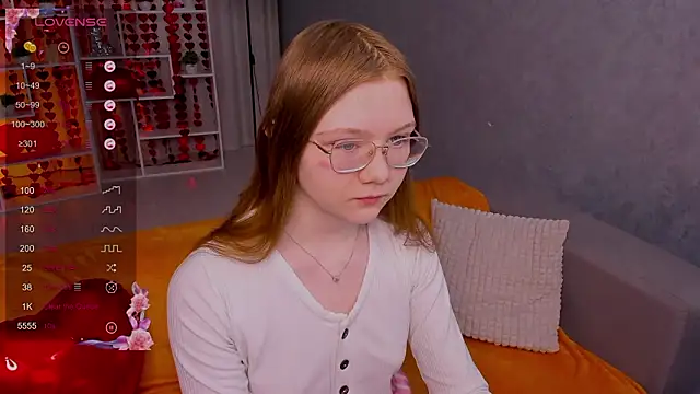 Snapshot of luv_tessa chatting on February 18, 2026, 1:34 am luv tessa online show from February 18, 2026, 1:34 am