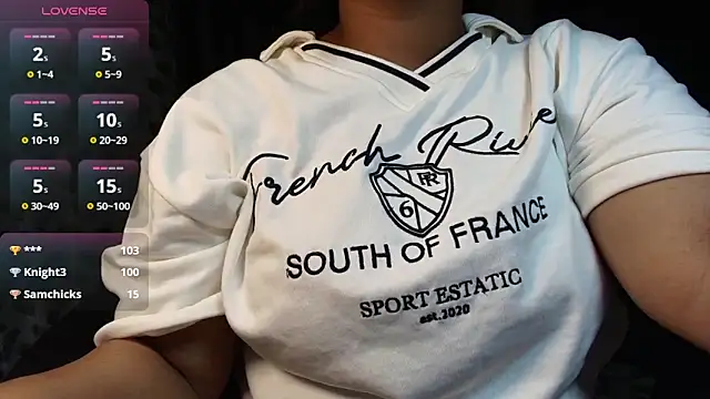 Snapshot of _Lisha_ chatting on October 17, 2025, 5:21 am  Lisha  online show from October 17, 2025, 5:21 am