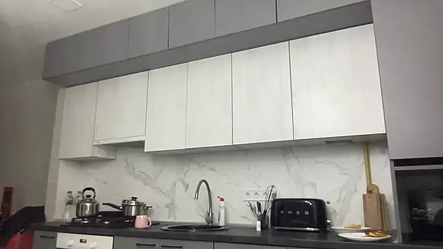 Snapshot of AngelinaMeov chatting on March 19, 2025, 10:09 pm AngelinaMeov online show from March 19, 2025, 10:09 pm