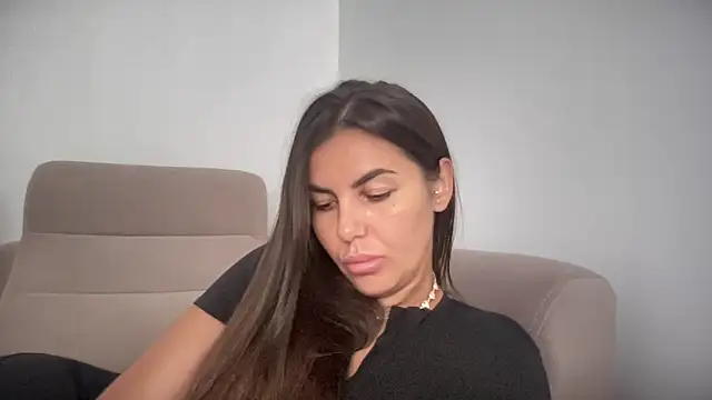 Snapshot of AngelinaMeov chatting on September 15, 2025, 10:26 am AngelinaMeov online show from September 15, 2025, 10:26 am