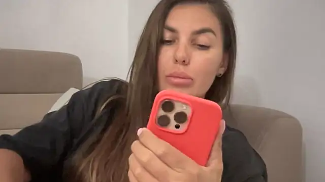 Snapshot of AngelinaMeov chatting on September 26, 2025, 7:18 pm AngelinaMeov online show from September 26, 2025, 7:18 pm