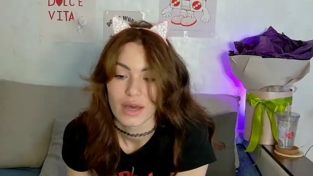 SweetDarling7 online show from March 29, 2026, 1:11 pm