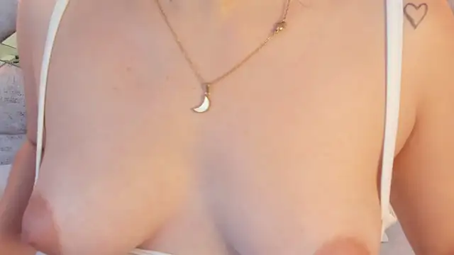 Snapshot of Sofiia_Rossee_ chatting on September 27, 2025, 8:14 pm Sofiia Rossee online show from September 27, 2025, 8:14 pm