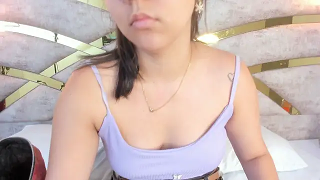 Snapshot of Sofiia_Rossee_ chatting on October 7, 2025, 9:01 pm Sofiia Rossee online show from October 7, 2025, 9:01 pm