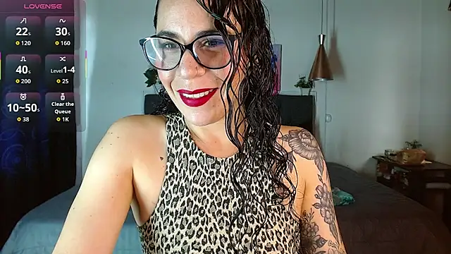 mia velvet1 online show from October 7, 2025, 2:58 pm