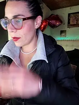 mia velvet1 online show from March 8, 2026, 2:43 pm