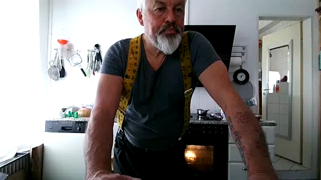 Berg Boy online show from March 25, 2026, 11:05 am