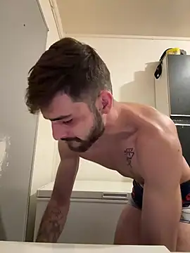 Hugo34bg online show from March 4, 2026, 12:27 am