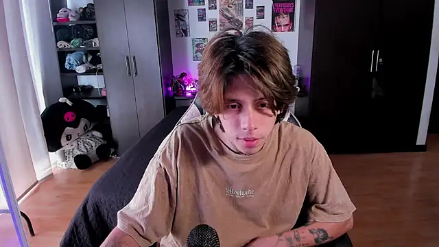 xIce Boy online show from April 12, 2026, 1:49 pm