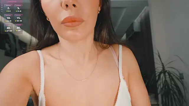 bunnyclide  online show from April 7, 2026, 3:40 am