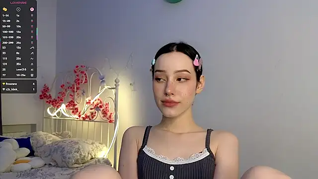 Snapshot of glamourr chatting on September 16, 2025, 7:59 pm glamourr online show from September 16, 2025, 7:59 pm