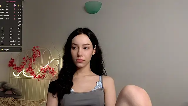 Snapshot of glamourr chatting on December 18, 2025, 9:26 am glamourr online show from December 18, 2025, 9:26 am