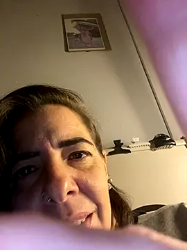 Snapshot of Ginevra_75 chatting on November 10, 2025, 1:59 am Ginevra 75 online show from November 10, 2025, 1:59 am