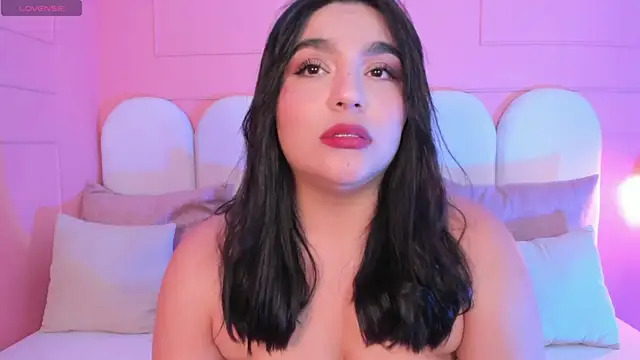 eva sainnt online show from December 23, 2025, 5:38 am