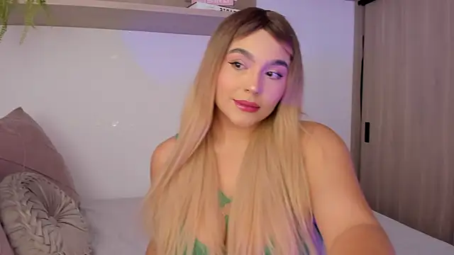 Snapshot of eva_sainnt chatting on June 3, 2026, 10:04 pm eva sainnt online show from June 3, 2026, 10:04 pm