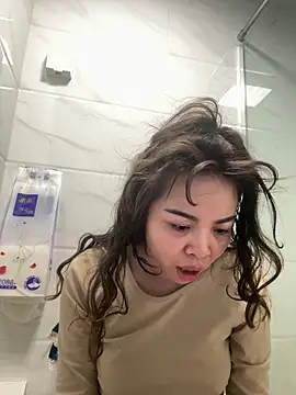 aa520uv online show from February 26, 2026, 2:43 am