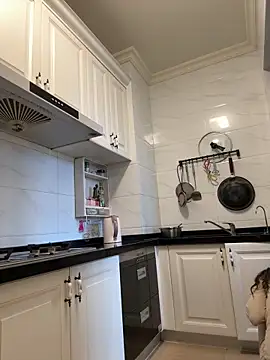 aa520uv online show from April 16, 2026, 2:34 am