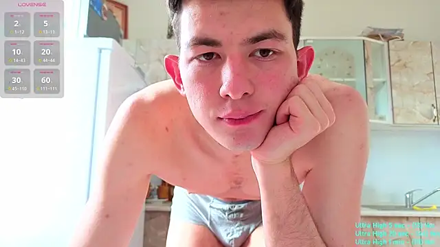 Snapshot of Danny__Magic chatting on September 10, 2025, 1:11 pm Danny Magic online show from September 10, 2025, 1:11 pm