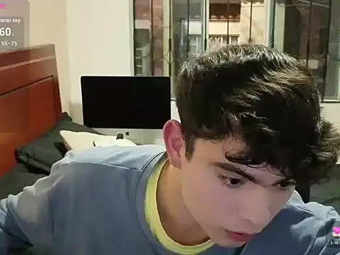 lukeboyce33 online show from February 18, 2026, 12:39 am