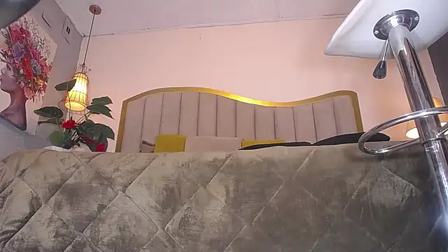 Snapshot of ailyn_maury chatting on February 10, 2026, 1:26 pm ailyn maury online show from February 10, 2026, 1:26 pm