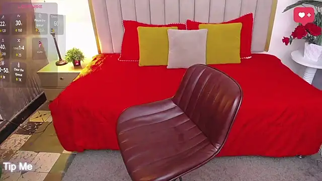 Snapshot of ailyn_maury chatting on April 1, 2026, 1:23 pm ailyn maury online show from April 1, 2026, 1:23 pm